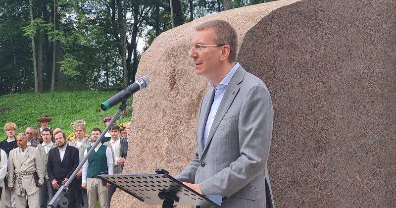 Iedzīvotāji: Edgars Rinkēvičs ir cilvēks starp cilvēkiem