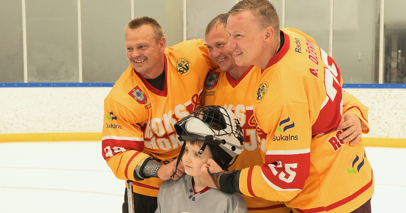 “Roks & hokejs” pulcē kuplu skatītāju skaitu