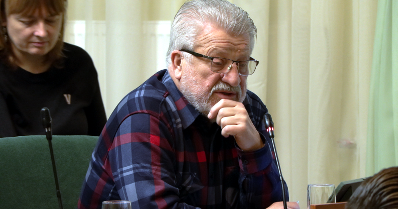 Diskusija Finanšu komitejā: vai uz Ukrainu tiek sūtīti lūžņi?