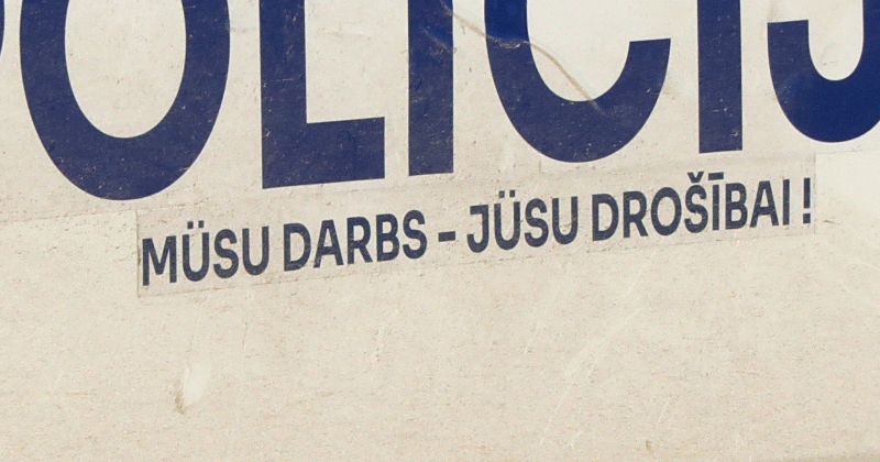 Aizturēti divi Ukrainas pilsoņi, kas šoruden organizēja vērienīgās migrantu pārvešanas