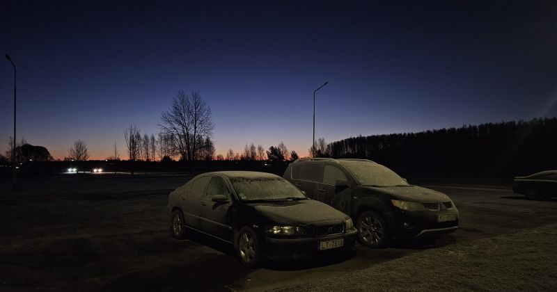 Apledojuma dēļ daudzviet apgrūtināti braukšanas apstākļi