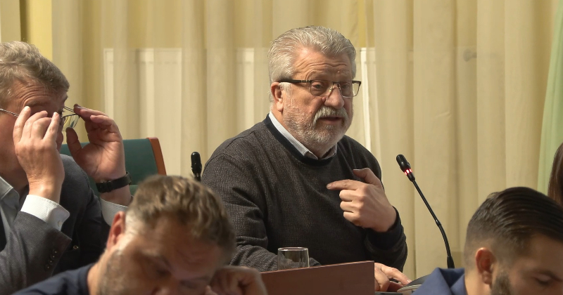 Aknīstes vidusskolas vadītājas noslēpumainā atbrīvošana