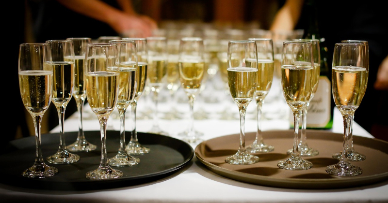 Alkohols kļūst dārgāks – kas mainās no 1. marta?