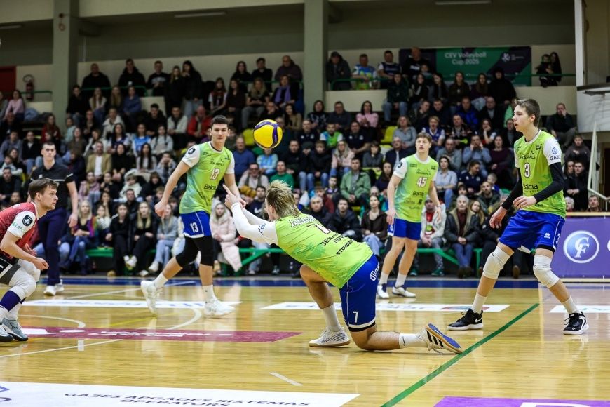 “Jēkabpils Lūši” uzvar Latvijas volejbola čempionāta bronzas sērijas pirmajā spēlē