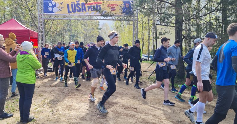 Jēkabpilī jau trešo reizi pulcēsies “backyard ultra” skrējēji