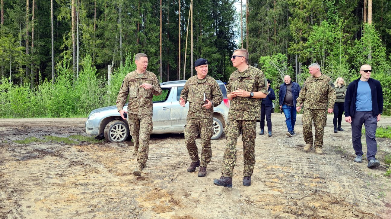 Valsts prezidents mudina paātrināt militārā poligona būvniecības procesu