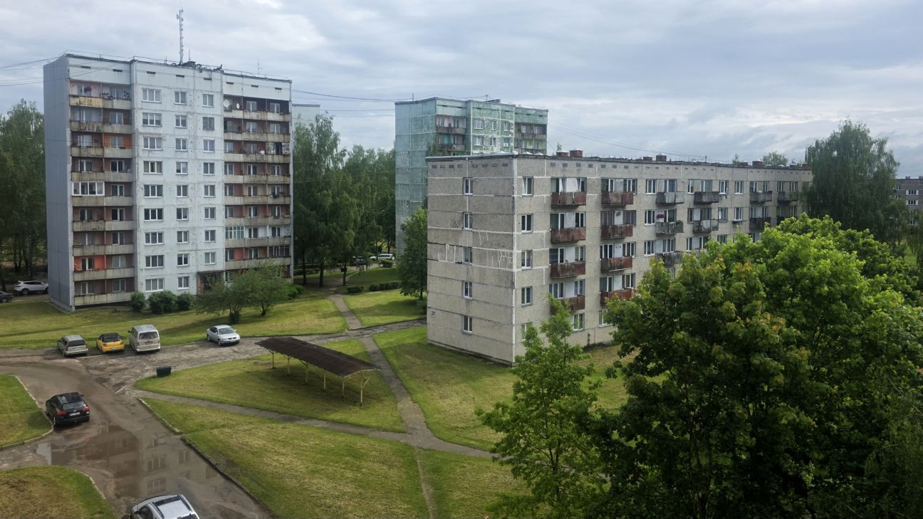 Kā deklarēt dzīvesvietu un izdeklarēt no sava īpašuma svešu personu?