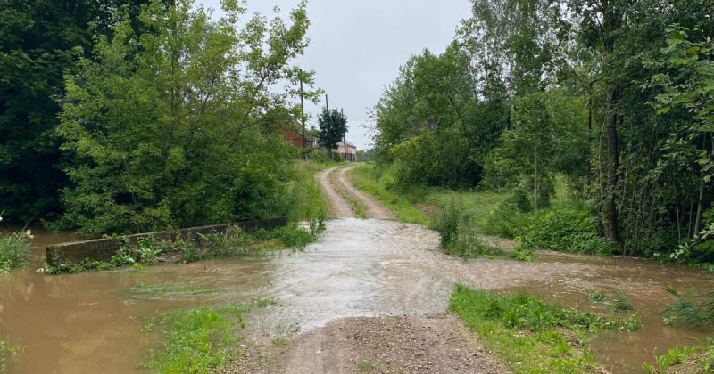 Donaviņā paaugstinājies ūdens līmenis — vietvara slēdz Aizupes ielas posmu (SHĒMA)
