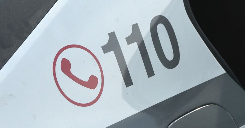 Bebru pagastā jaunietis zaudē kontroli pār auto un gūst traumas