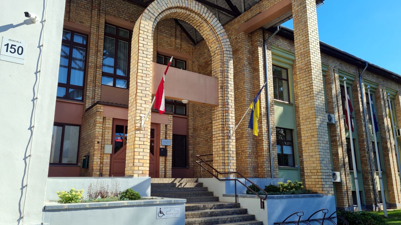 Ministrija konstatē pārkāpumus Jēkabpils novada pašvaldības komiteju sastāvā