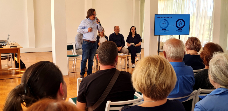 Pret vēja monstriem – iedzīvotāji neatbalsta vēja parka ieceri Kūku un Vīpes pagastā