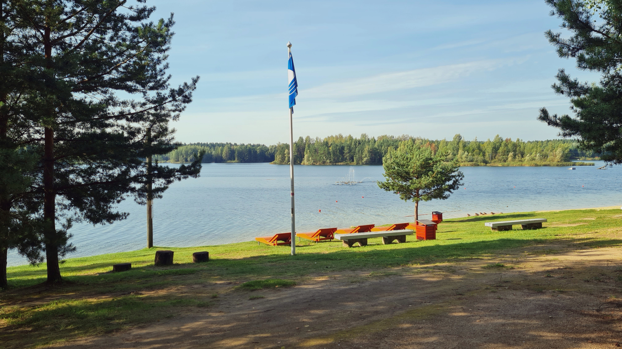 31. augustā noslēgsies peldsezona Radžu ūdenskrātuves galvenajā pludmalē