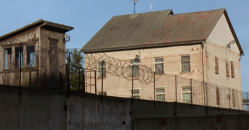 Aizturēts Jēkabpils cietuma atklāto nodaļu patvaļīgi pametušais ieslodzītais