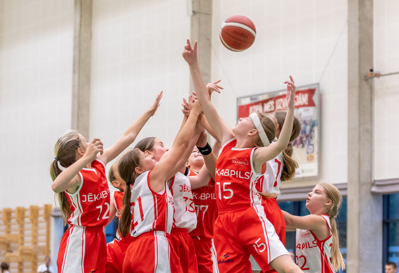 Jēkabpils U12 meitenēm debija Latvijas Jaunatnes basketbola līgā
