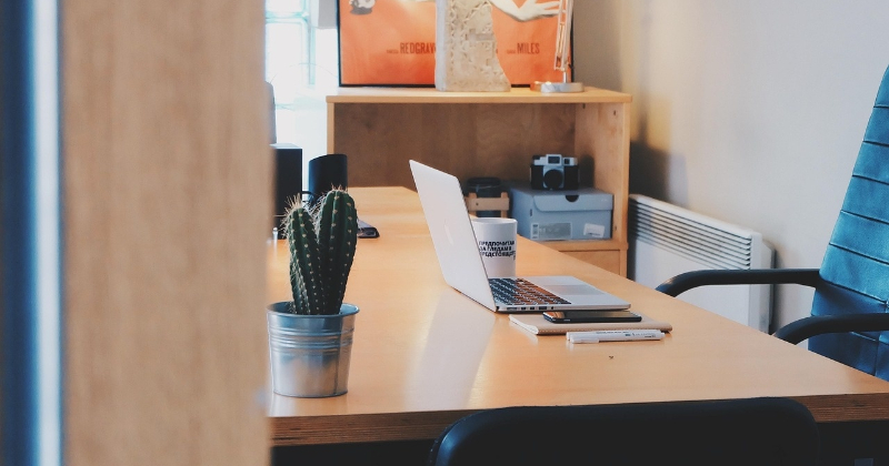 Veselības kompass: padomi ķermeņa un acu veselībai biroja darbā