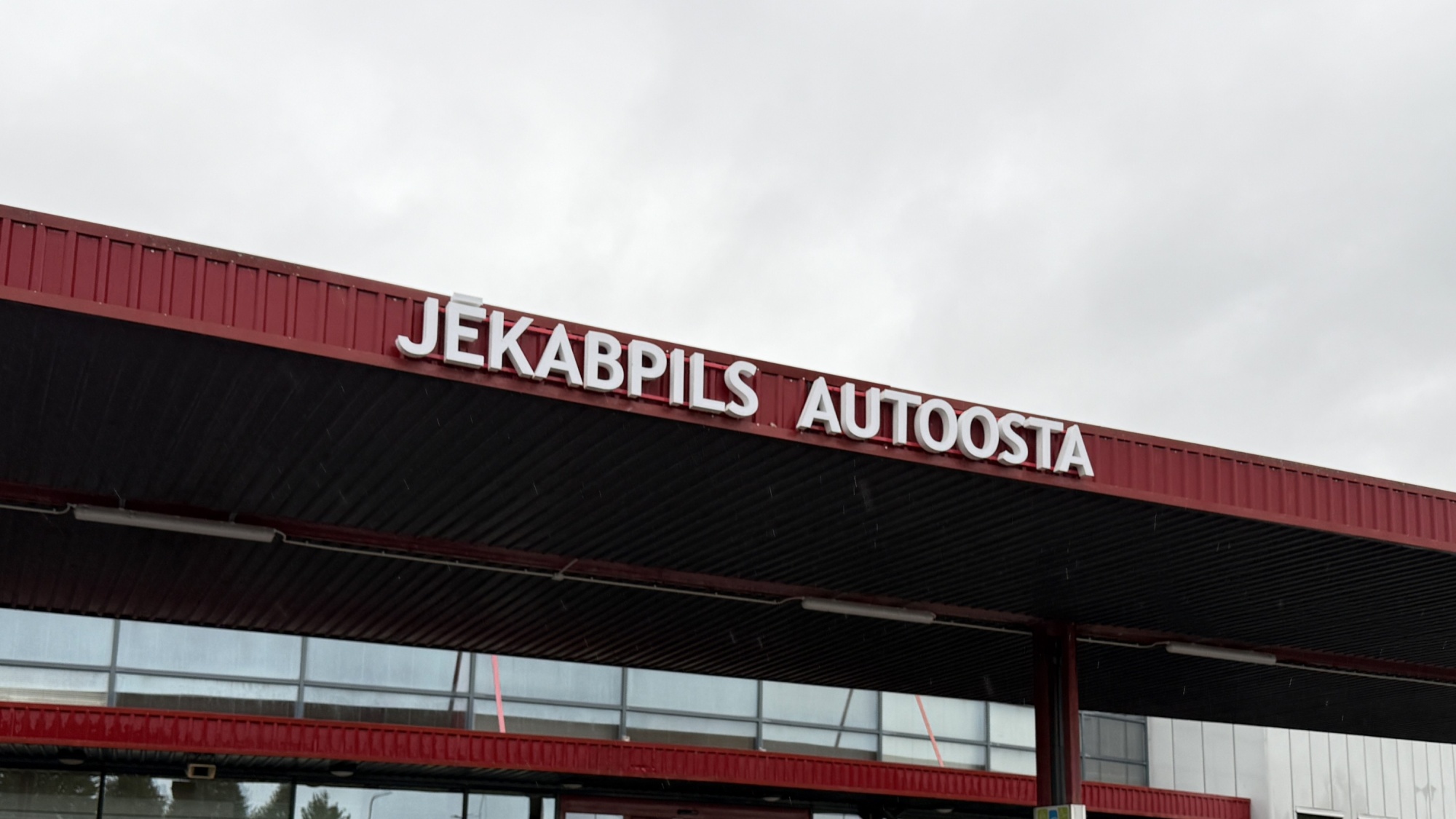 Zemgalē ieviestas izmaiņas reģionālo autobusu maršrutos: tās skar arī reisus no Jēkabpils