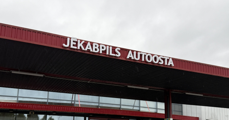 Zemgalē ieviestas izmaiņas reģionālo autobusu maršrutos: tās skar arī reisus no Jēkabpils