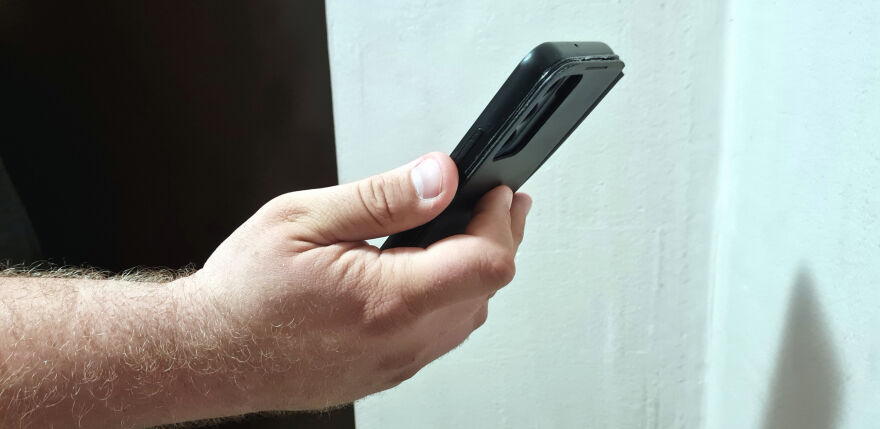 Viltus policisti iedzīvotājiem izkrāpuši dzīvokļus