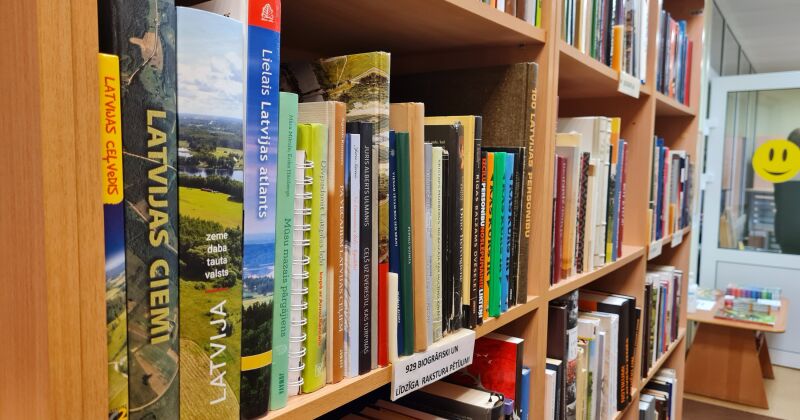 Jēkabpils novada bibliotēkas tikušas pie gandrīz 400 jaunām grāmatām