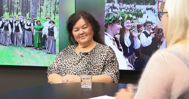 Tepat aiz horizonta: Sandra Bondare – dzirkstošā skolotāja un kora sirds 