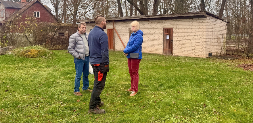 Sarkanais Krusts Jēkabpilī strīdā ar iedzīvotājiem izmanto advokāta palīdzību