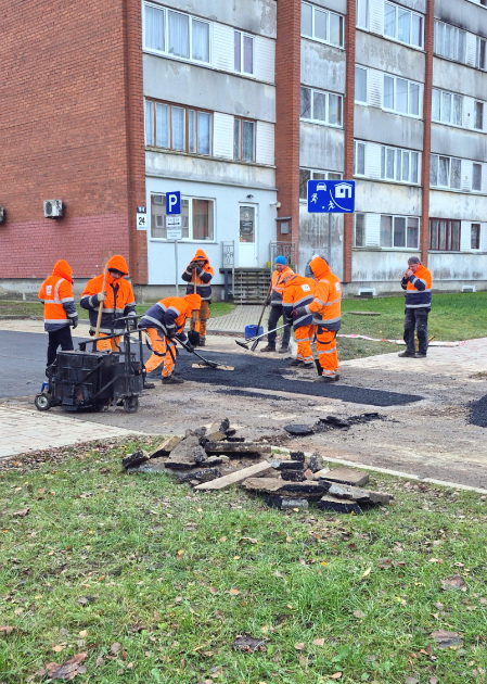 Tauta ziņo: sola sniegu, bet Jēkabpilī asfaltē iekšpagalmus