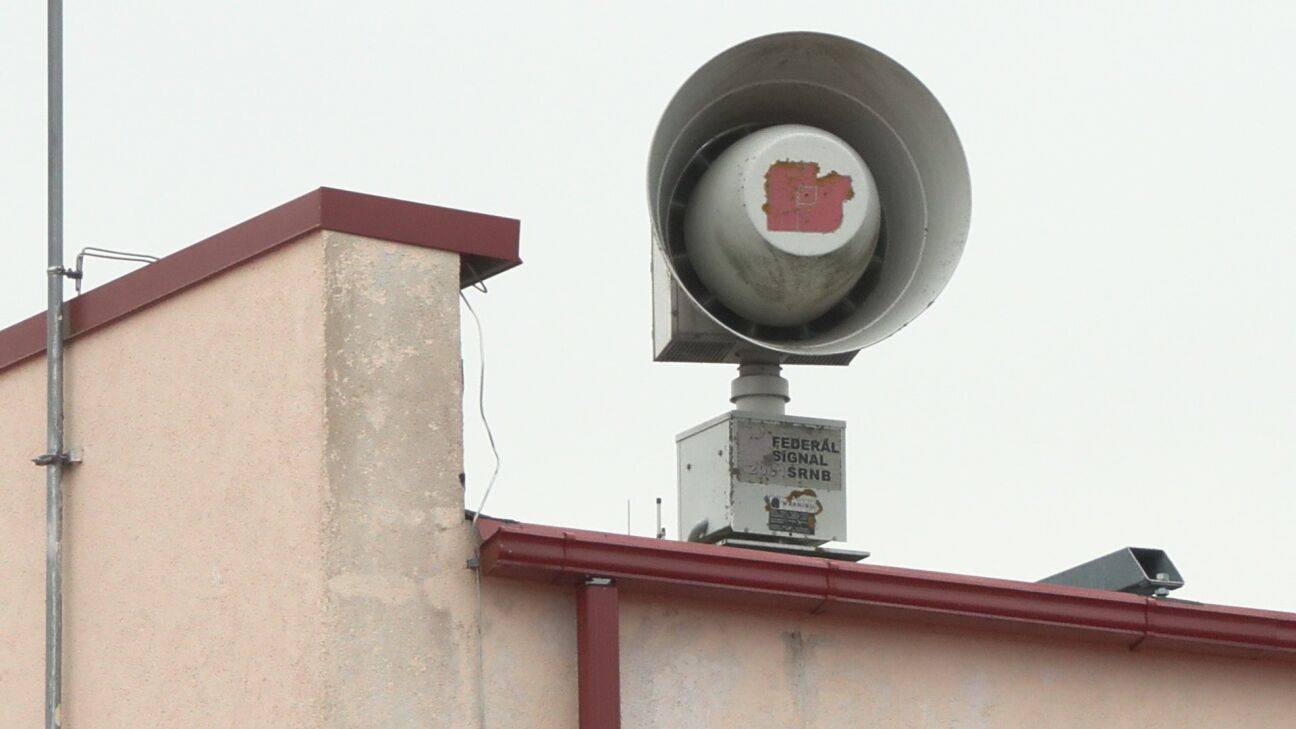 Latvijā iedarbinās trauksmes sirēnas un nosūtīs šūnu apraides paziņojumu