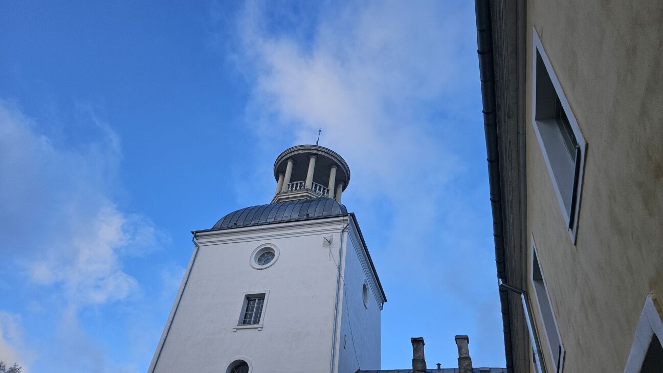 Slēdz Krustpils pils skatu torni