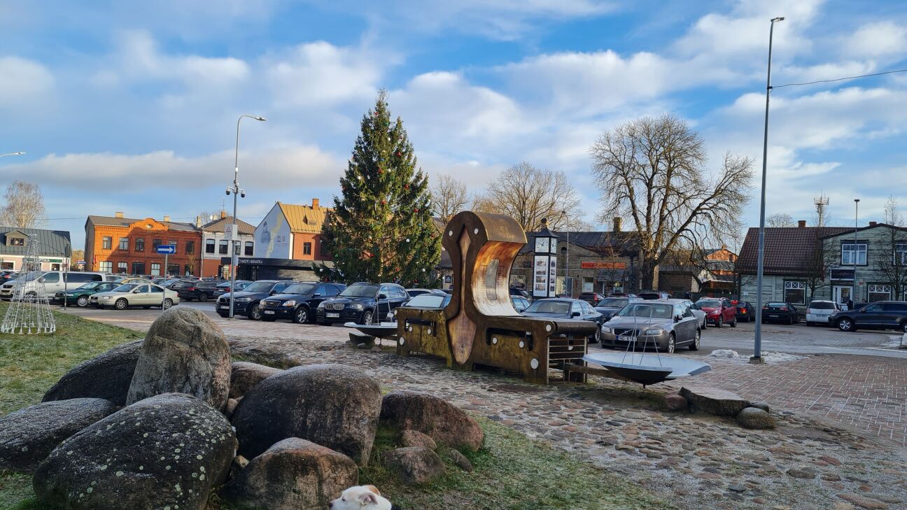 Satiksmes ierobežojumi Vecpilsētas laukumā pārcelti uz 28. novembri