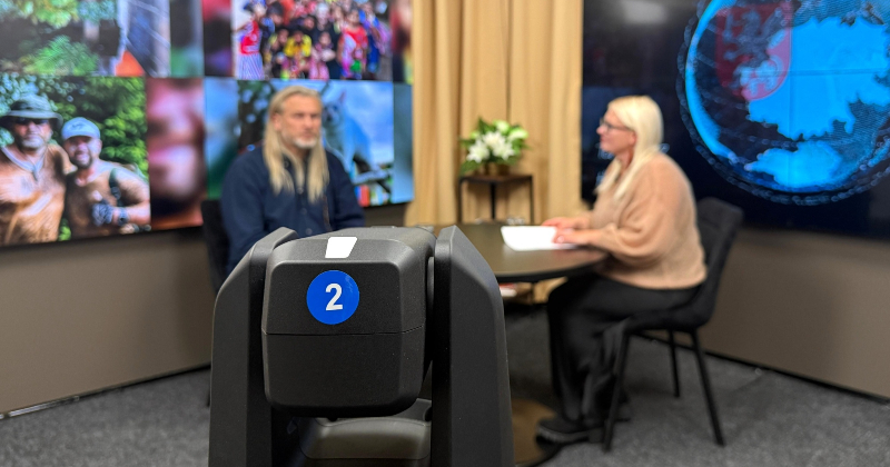 Tepat aiz horizonta – Dzīves ceļinieks Aleksis Daume par piedzīvojumiem un piezemēšanos