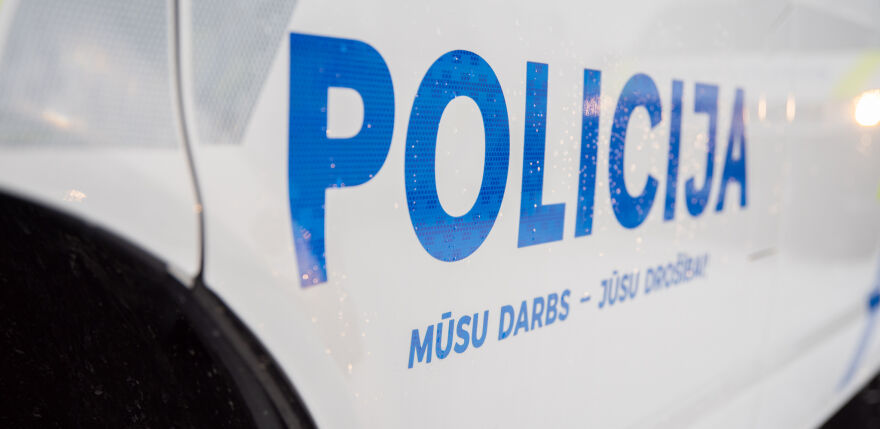 Koknesē kravas auto vadītāja neuzmanība izraisa sadursmi uz ceļa