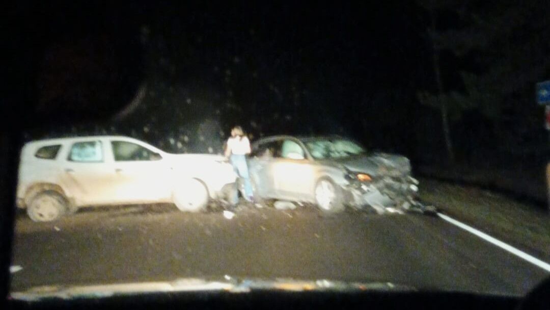 Elkšņu pagastā divu auto sadursmē cietusi jauniete