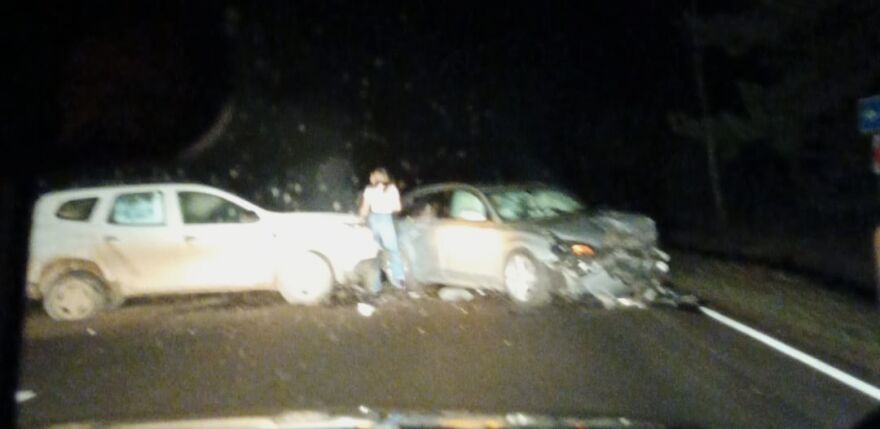 Elkšņu pagastā divu auto sadursmē cietusi jauniete