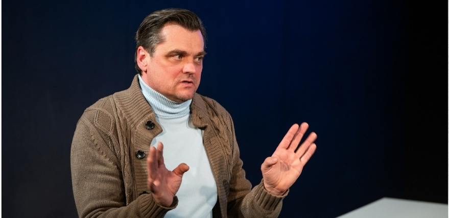 Aktierim tas IR rožu lauks &ndash; Artis Robežnieks par teātri, dzīvi un dzimto Jēkabpili