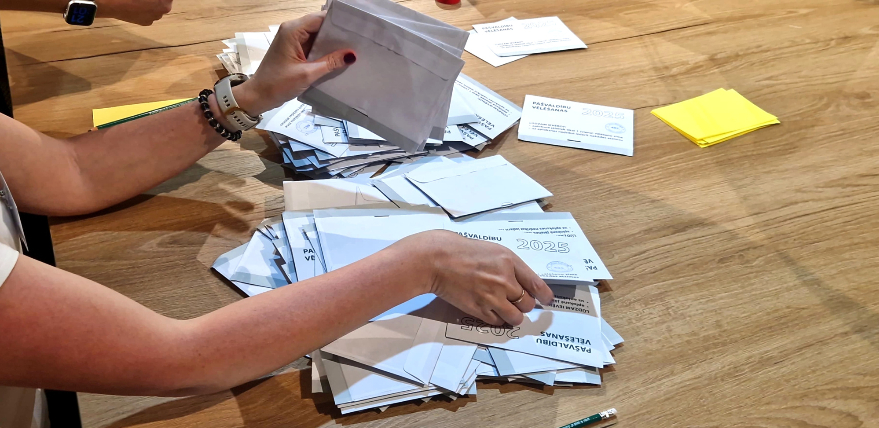 Neoficiāli zināms, pret kuru deputāta kandidātu sākta kriminālvajā&scaron;ana par balsu pirk&scaron;anu