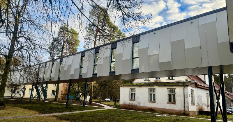 Jēkabpils reģionālajā slimnīcā atklāj “Gaismas galeriju”