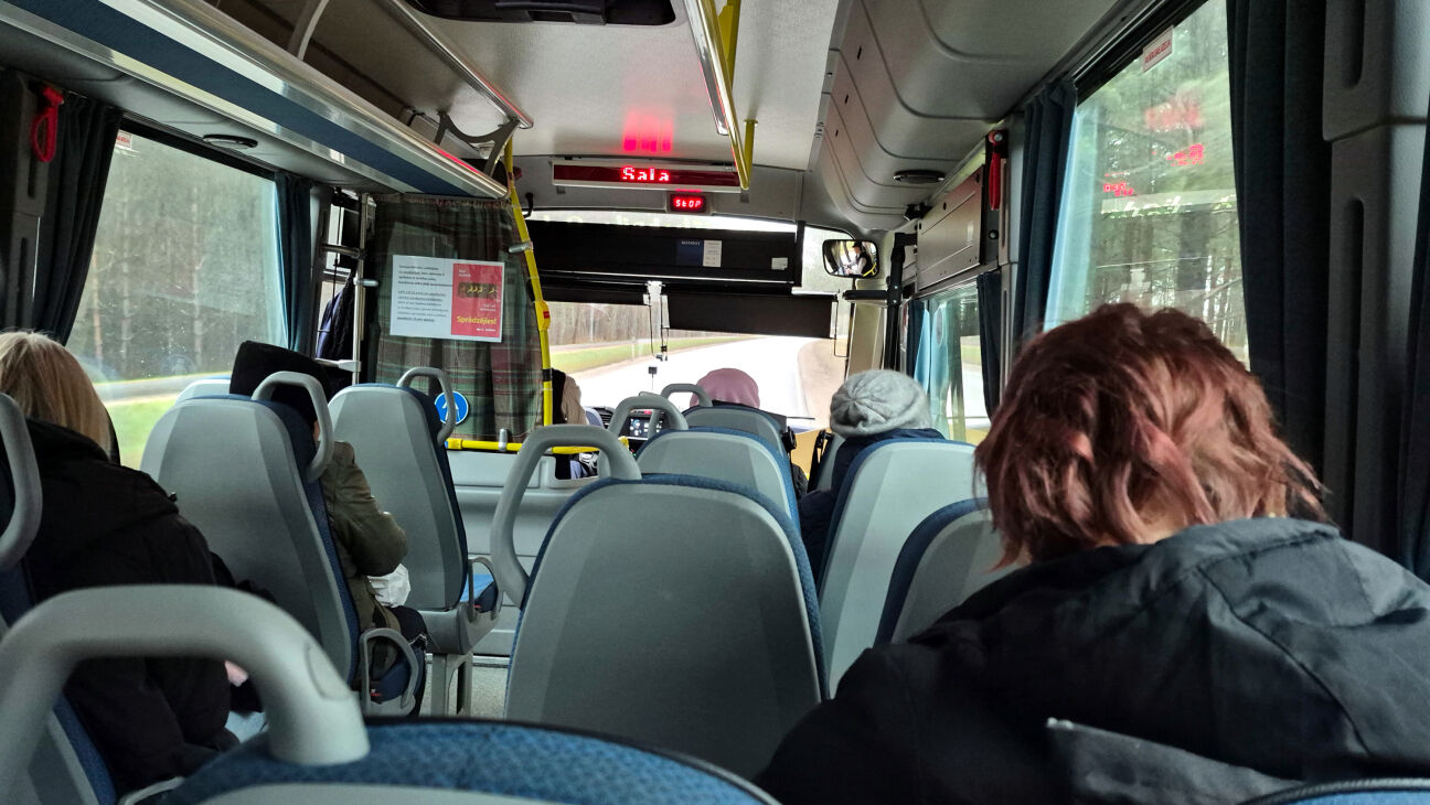 Joprojām konstatē drošības jostu nelietošanas gadījumus autobusos