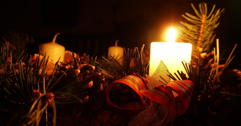 Sveču liesmas &scaron;ogad jau atņēmu&scaron;as vairākas dzīvības