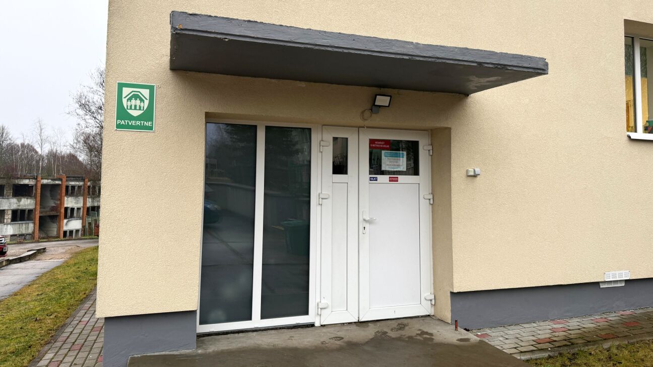 Lai arī Eiropa palīdz, patvertņu ierīkošana pašvaldībām joprojām maksā dārgi