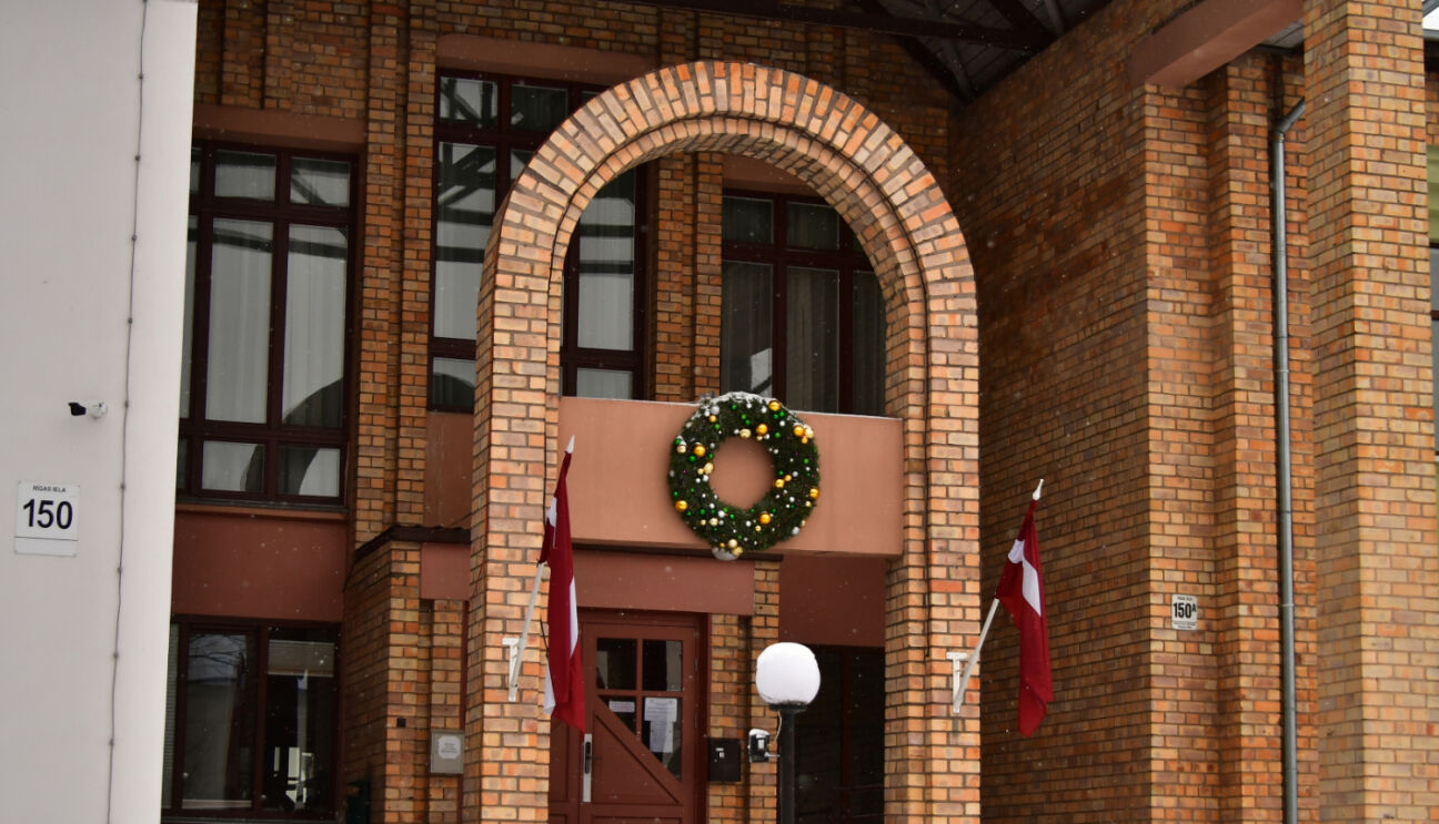 Šis gads Jēkabpils novada domē: 919 lēmumi, diskusijas par baseinu, skolu tīklu un investīcijām