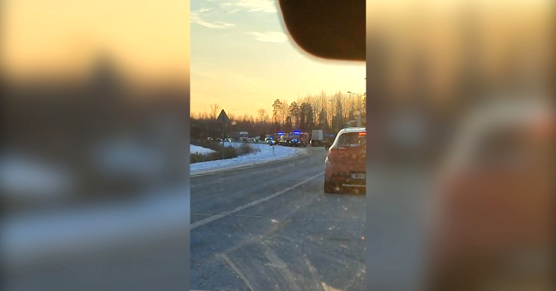 Kokneses pagastā vieglās un smagās automa&scaron;īnas sadursmē &ndash; viens cietu&scaron;ais