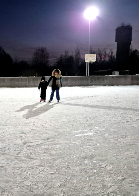 Tauta ziņo par nepilnībām Pils mikrorajona slidotavā