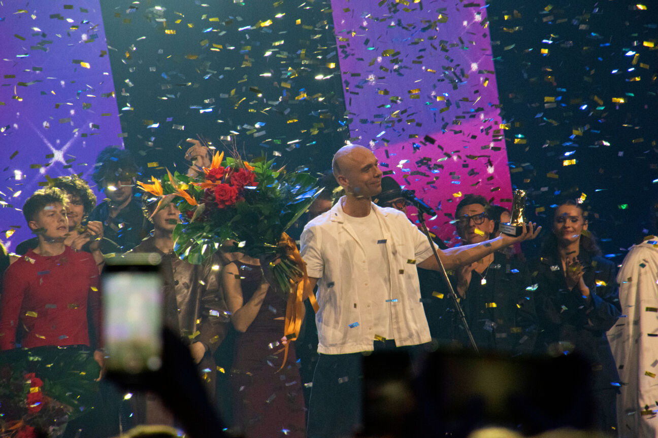 Dons ar dziesmu “Tuvums” uzvar “Muzikālajā bankā”