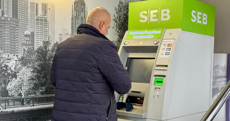 Jēkabpilī maksājumi ar karti kļūst par ieradumu, skaidrā nauda &ndash; retums