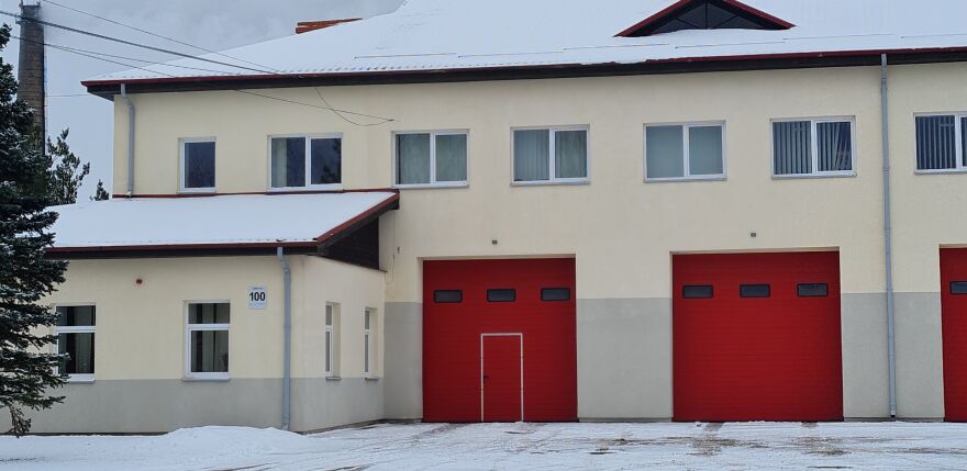  Jēkabpils novadā liesmas sagrauj saimniecības ēku un &scaron;ķūni 