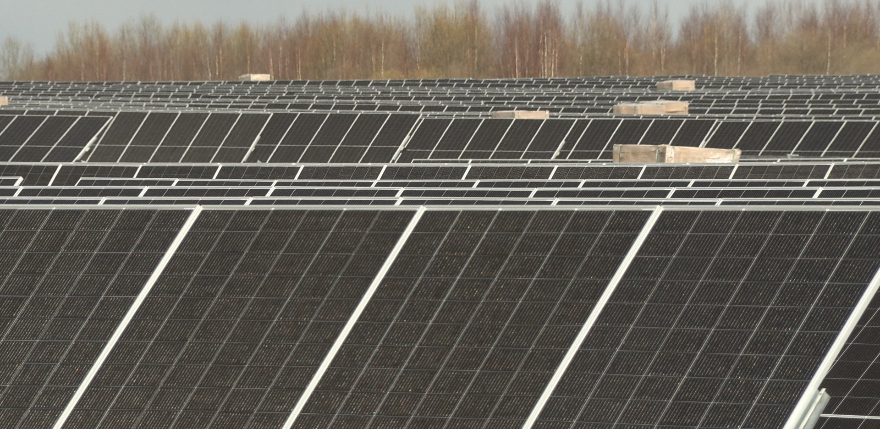 Jēkabpils novadā darbu uzsācis Baltijas lielākais saules parks