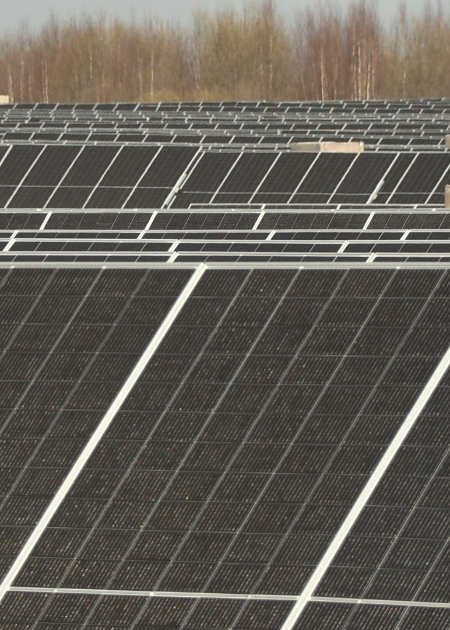 Jēkabpils novadā darbu uzsācis Baltijas lielākais saules parks