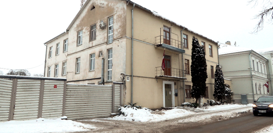 Policisti slēpu&scaron;i kolēģa atbildību par avārijas izraisī&scaron;anu Jēkabpilī