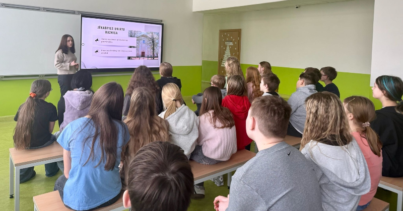 Jēkabpils skolēni atklāj 100 iemeslus, kādēļ lepoties ar Jēkabpili