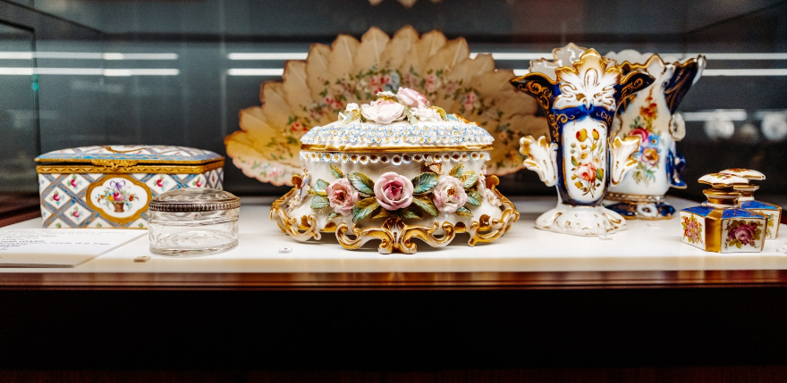 Krustpils pilī uzplaukst vairāk nekā 300 rožu stāsti